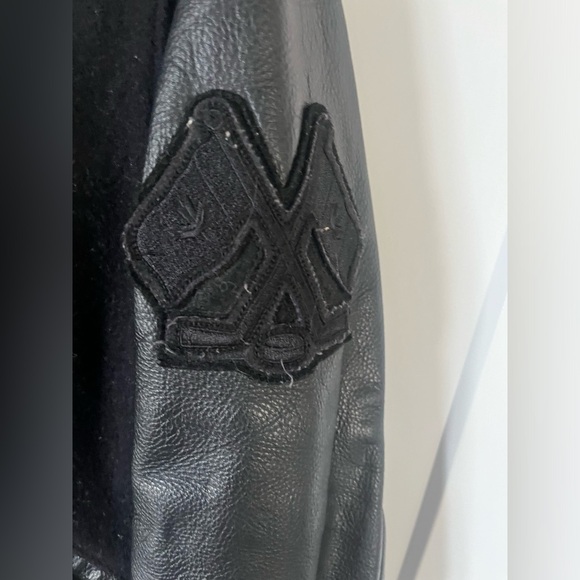 Roots Men's Letterman varsity leather wool jacket Jacket - Picture 9 of 9